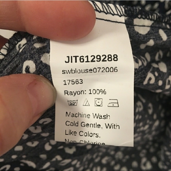 Shein Curve Babydoll blouse, size 3XL - Picture 6 of 7